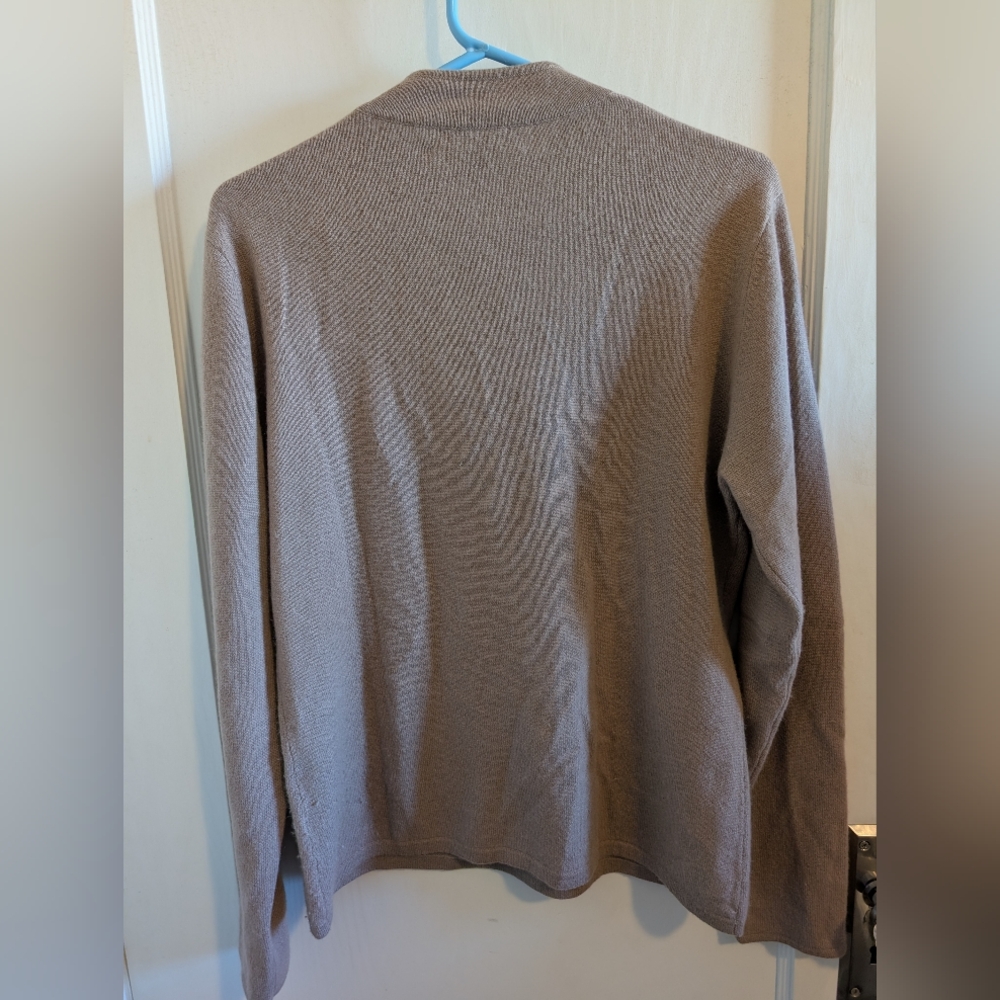 Shanghai Tang Women's 100% Cashmere Long Sleeve Sweater with Toggle Buttons - Picture 5 of 16
